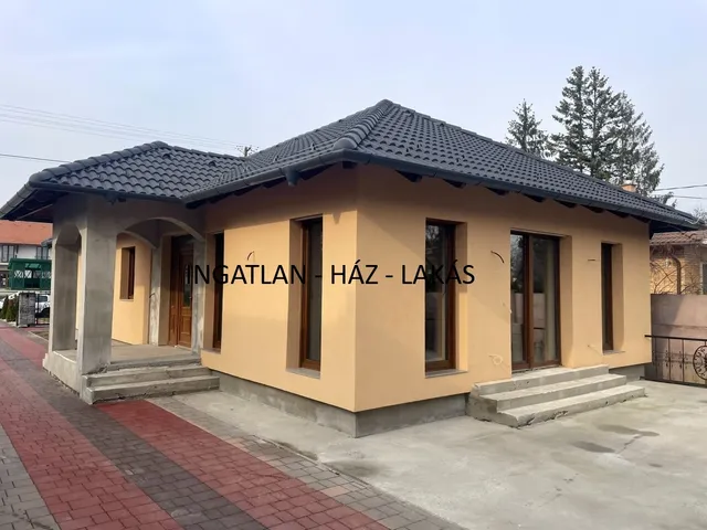 Eladó ház Veresegyház 145 nm