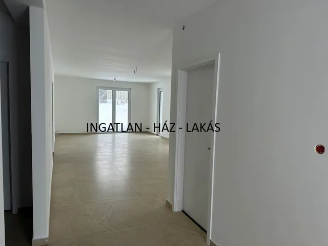 Eladó ház Nagytarcsa 103 nm