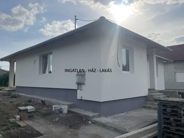 Eladó ház Vácrátót 110 nm