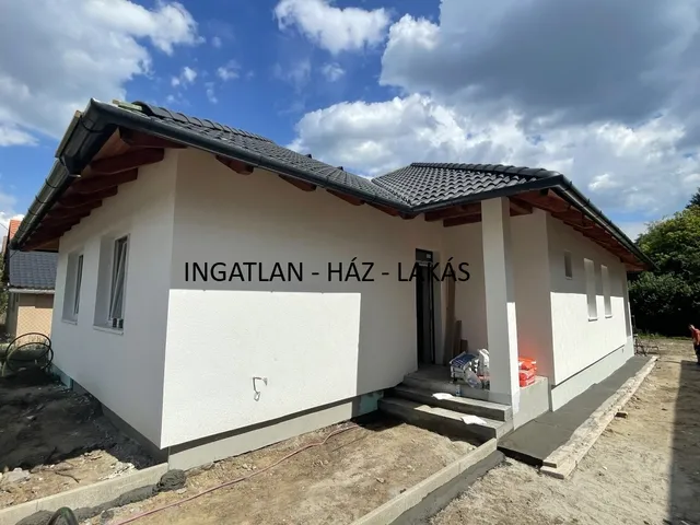 Eladó ház Veresegyház 120 nm