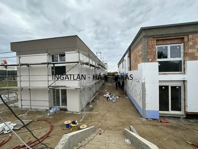 Eladó lakás Mogyoród 45 nm