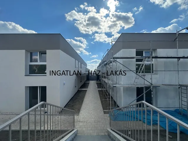 Eladó lakás Mogyoród 45 nm