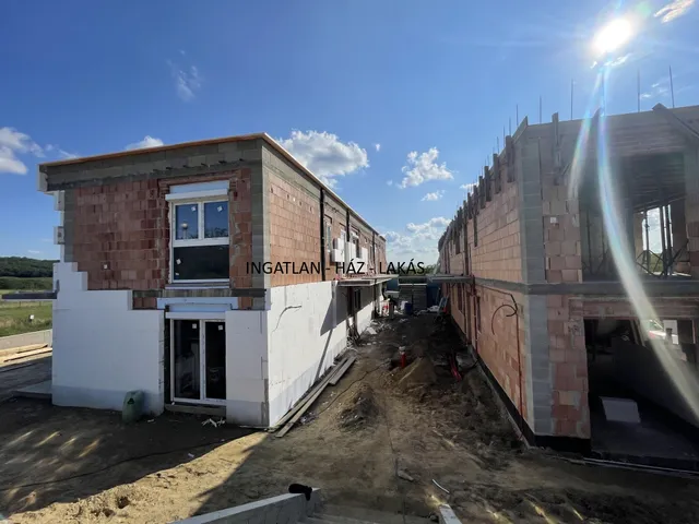 Eladó lakás Mogyoród 45 nm