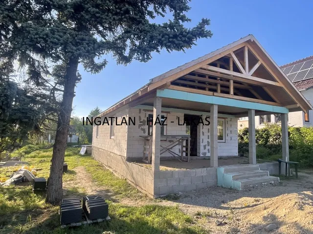 Eladó ház Csörög 97 nm