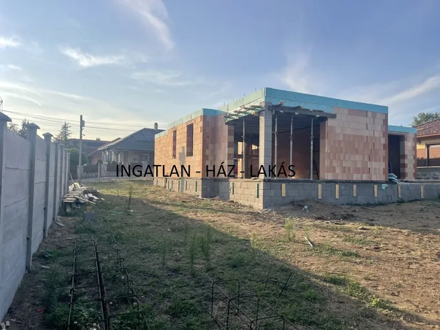 Eladó ház Erdőkertes 125 nm