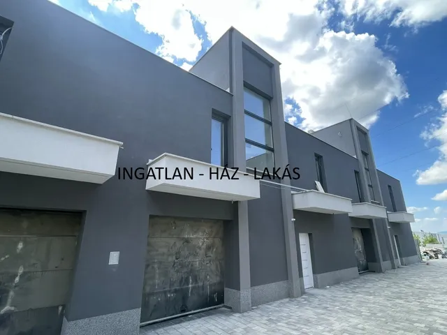 Eladó ház Mogyoród 144 nm
