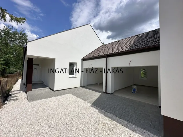 Eladó ház Veresegyház 97 nm