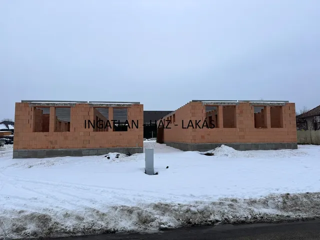 Eladó ház Veresegyház 120 nm