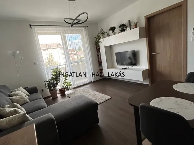 Eladó lakás Budapest XVI. kerület, Cinkota 70 nm