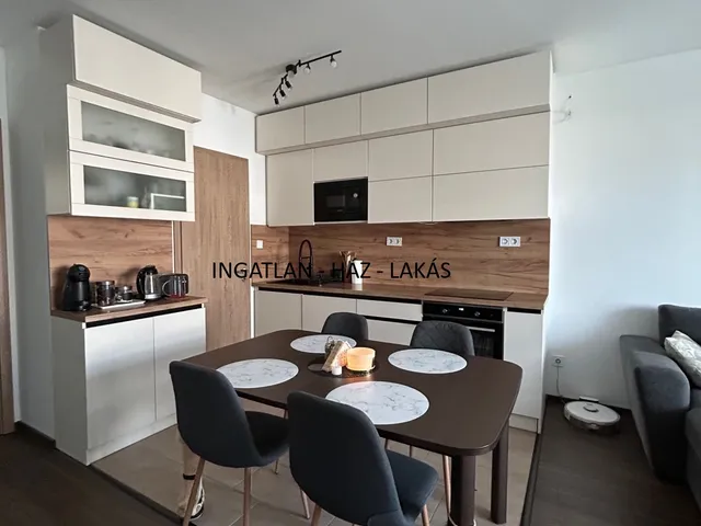 Eladó lakás Budapest XVI. kerület, Cinkota 70 nm