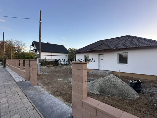 Eladó ház Erdőkertes 118 nm