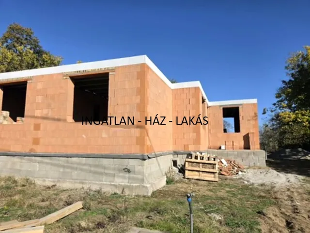 Eladó ház Erdőkertes 126 nm