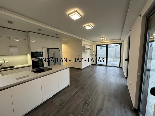 Eladó ház Nagytarcsa 105 nm