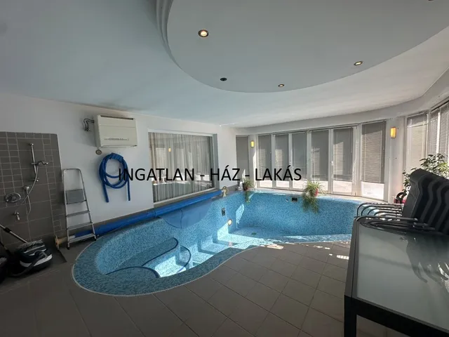 Eladó ház Budapest XVI. kerület, Rákosszentmihály 595 nm