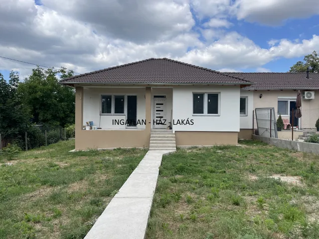 Eladó ház Csörög 75 nm