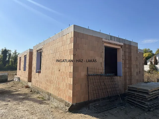 Eladó ház Szada 115 nm