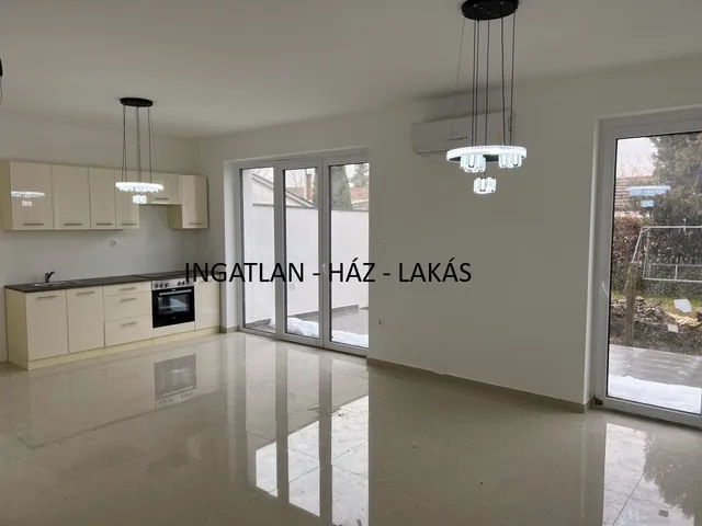 Eladó ház Budapest XVI. kerület, Cinkota 110 nm