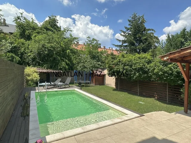 Eladó ház Budapest XIV. kerület, Alsórákos 185 nm