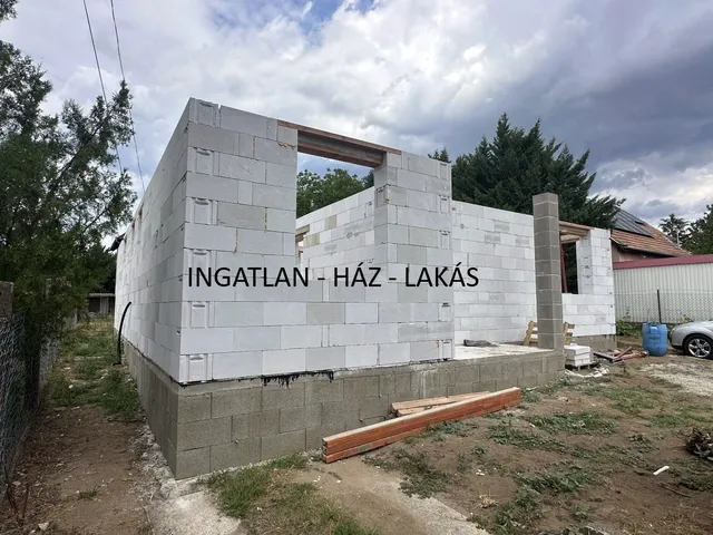 Eladó ház Csörög 105 nm