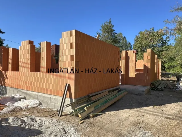 Eladó ház Erdőkertes 127 nm