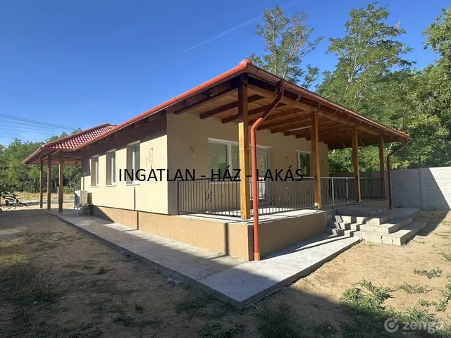 Eladó ház Erdőkertes 127 nm
