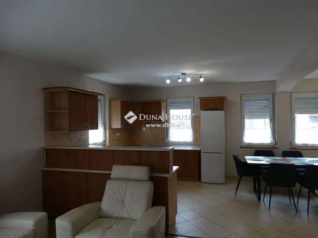 Kiadó lakás Debrecen, Liget lakópark 71 nm