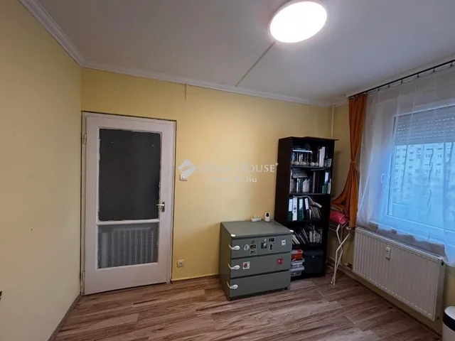 Eladó lakás Debrecen, Dobozi lakótelep 53 nm