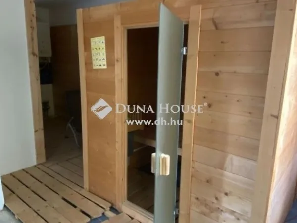 Eladó ház Debrecen, Biharikert 276 nm