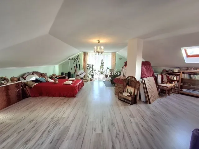 Eladó ház Debrecen, Úrrétje 250 nm