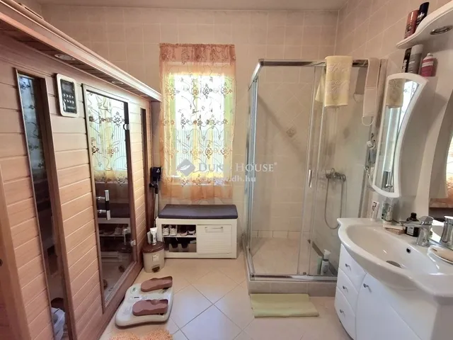 Eladó ház Debrecen, Úrrétje 250 nm