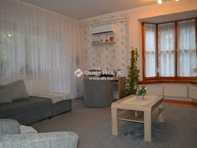 Eladó lakás Debrecen, Széchenyikert 79 nm