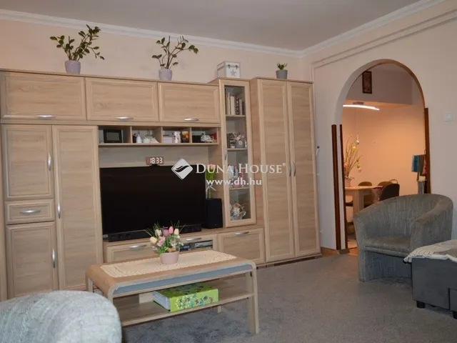Eladó lakás Debrecen, Széchenyikert 79 nm
