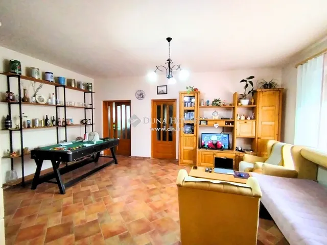 Eladó ház Debrecen, Pércsikert 154 nm