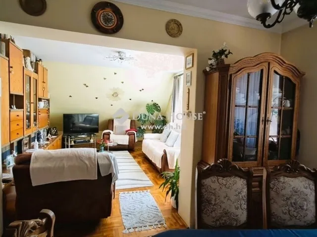 Eladó lakás Debrecen, Széchenyikert 116 nm