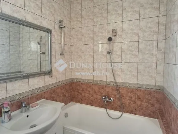 Eladó ház Debrecen, Nagyerdő 161 nm