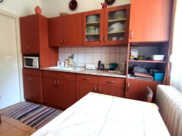 Eladó ház Debrecen, Biharikert 156 nm