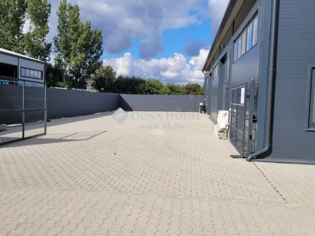 Kiadó kereskedelmi és ipari ingatlan Debrecen 490 nm