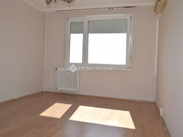 Eladó lakás Debrecen, Vénkert 35 nm