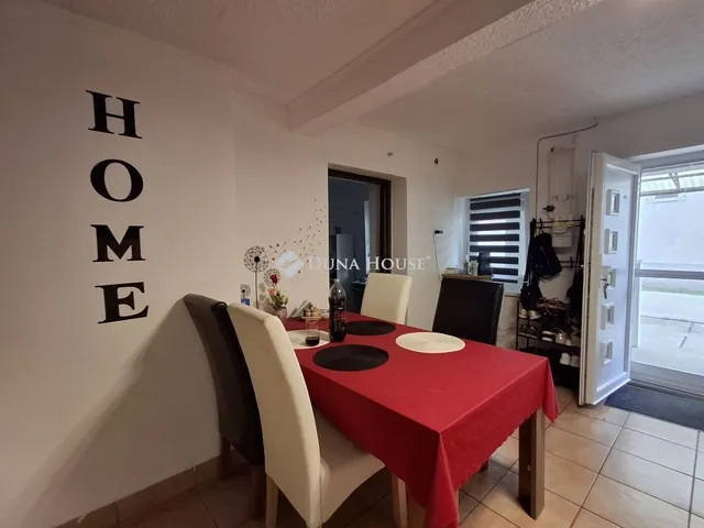 Eladó ház Zsáka 70 nm