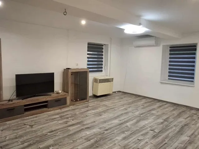 Eladó ház Zsáka 70 nm