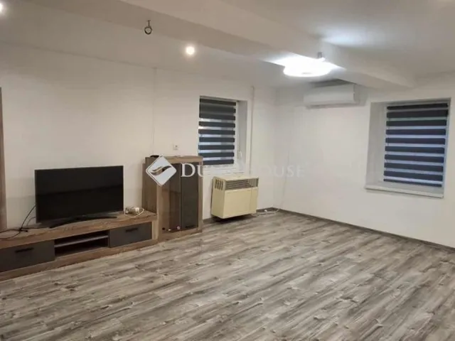 Eladó ház Zsáka 70 nm