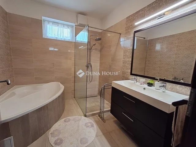 Eladó ház Debrecen, Tégláskert 131 nm