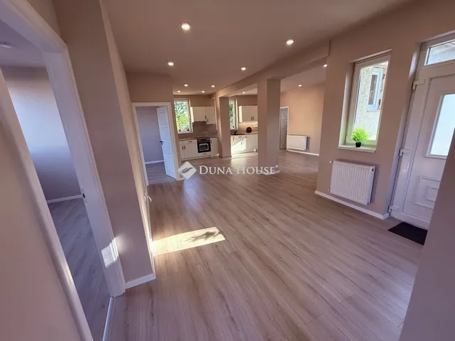 Eladó ház Debrecen, Csapókert 212 nm