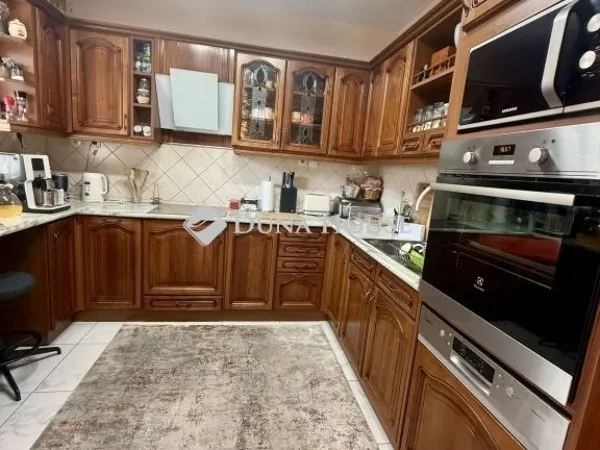 Eladó ház Debrecen, Nagyerdő 173 nm