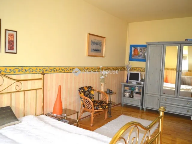 Eladó ház Debrecen, Homokkert 270 nm