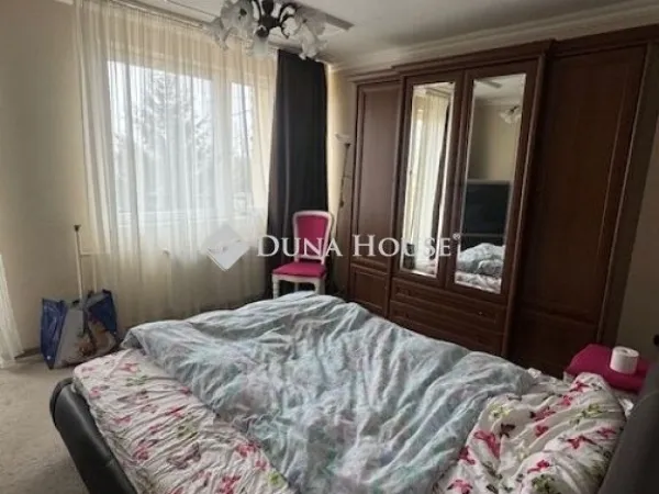 Eladó ház Debrecen, Pércsikert 210 nm