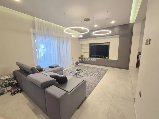 Eladó ház Debrecen 180 nm