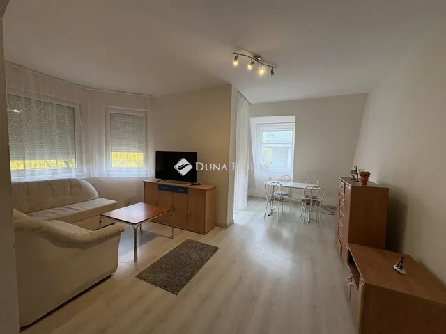 Eladó lakás Debrecen, Nagyerdő 95 nm