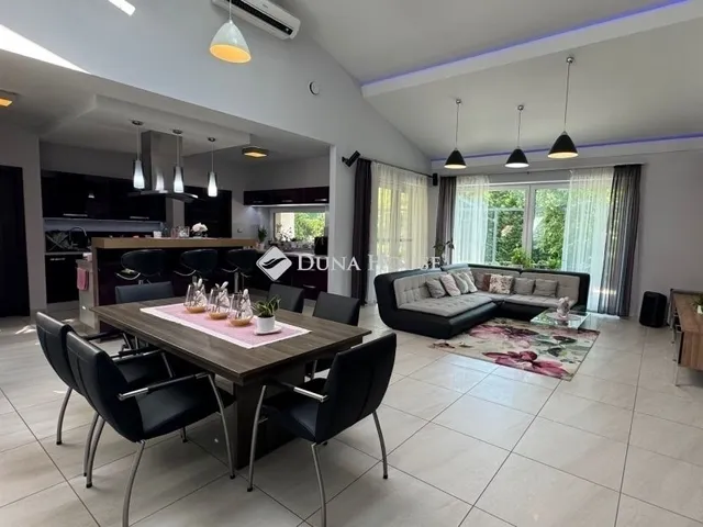 Eladó ház Debrecen 165 nm