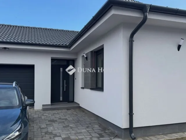 Eladó ház Hajdúsámson 98 nm